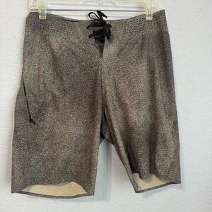 Lululemon Current State 9” Carbon Alpine Mist White Graphite Gray Surf Shorts